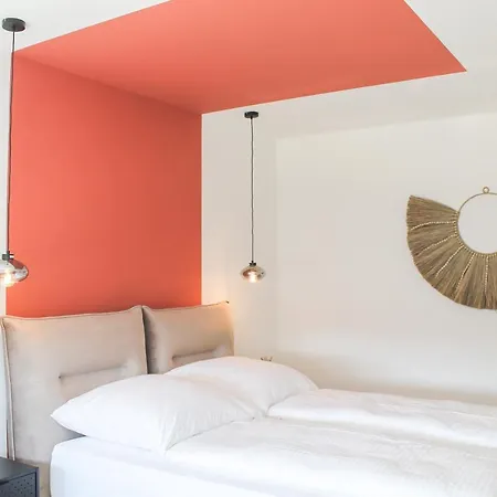 African-style - Stadtnah, Parkplatz, E-ladestation Fuer Auto & Fahrraeder, Gitterbox Fuer Fahrraeder, Fitnessstudio