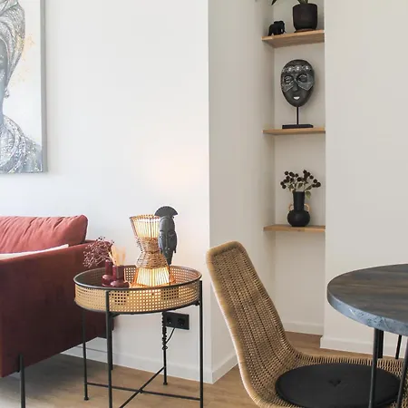 Appartamento African-style - Stadtnah, Parkplatz, E-ladestation Fuer Auto & Fahrraeder, Gitterbox Fuer Fahrraeder, Fitnessstudio Coblenza