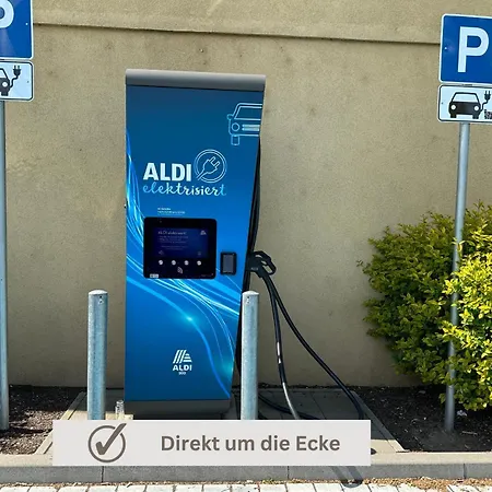 African-style - Stadtnah, Parkplatz, E-ladestation Fuer Auto & Fahrraeder, Gitterbox Fuer Fahrraeder, Fitnessstudio