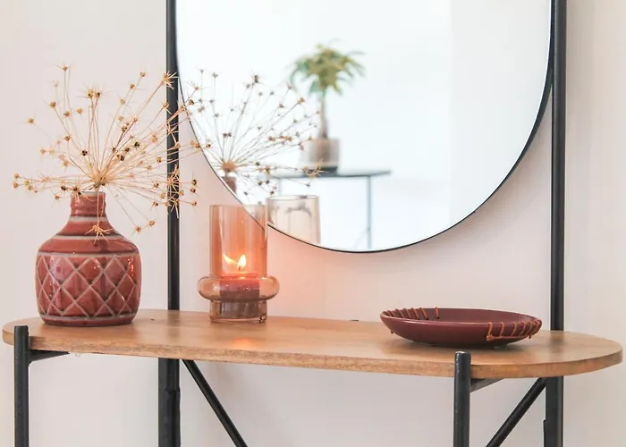 African-style - Stadtnah, Parkplatz, E-ladestation Fuer Auto & Fahrraeder, Gitterbox Fuer Fahrraeder, Fitnessstudio Koblenc