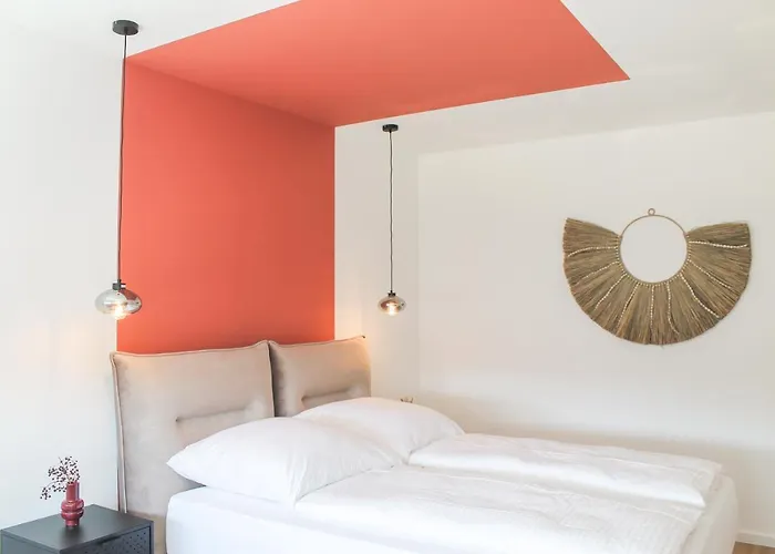 African-style - Stadtnah, Parkplatz, E-ladestation Fuer Auto & Fahrraeder, Gitterbox Fuer Fahrraeder, Fitnessstudio