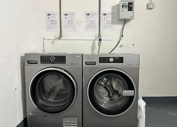 African-style - Stadtnah, Parkplatz, E-ladestation Fuer Auto & Fahrraeder, Gitterbox Fuer Fahrraeder, Fitnessstudio