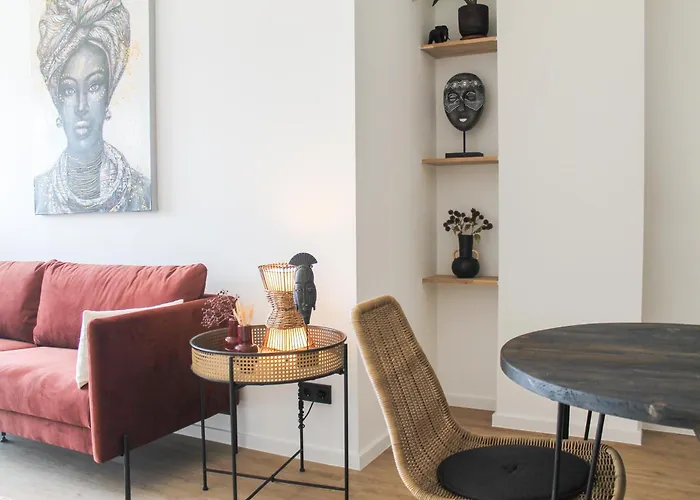 Apartmán African-style - Stadtnah, Parkplatz, E-ladestation Fuer Auto & Fahrraeder, Gitterbox Fuer Fahrraeder, Fitnessstudio Koblenc